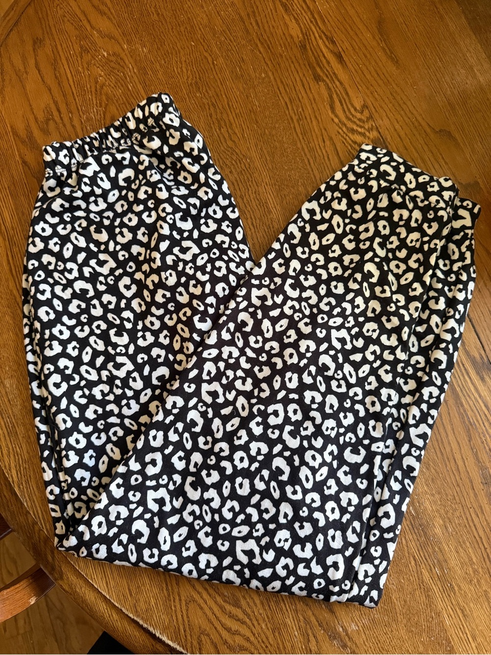 SO Black and White Leopard Print Lounge Pants